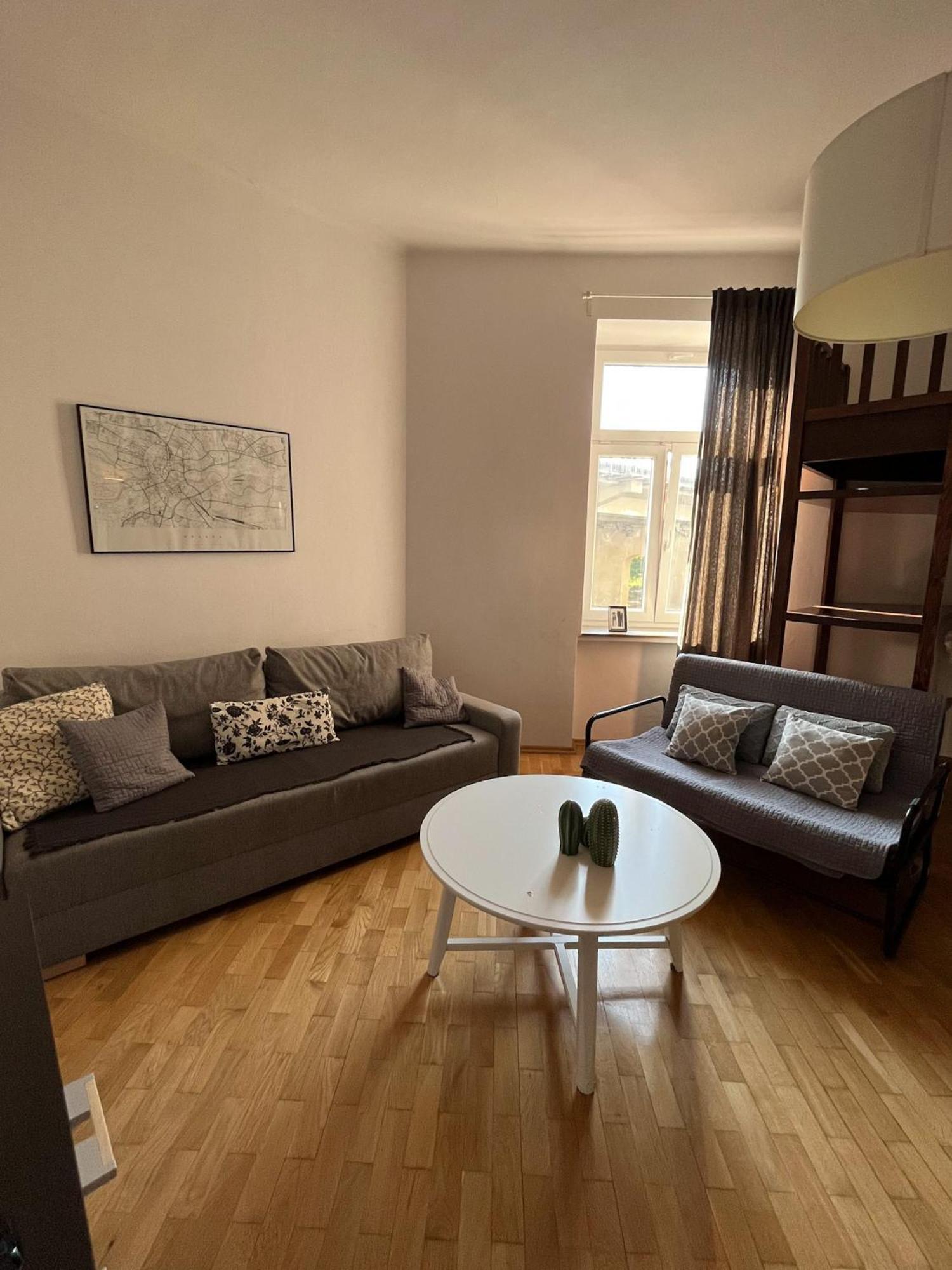 Downtown Apartment B Cracovia Exterior foto