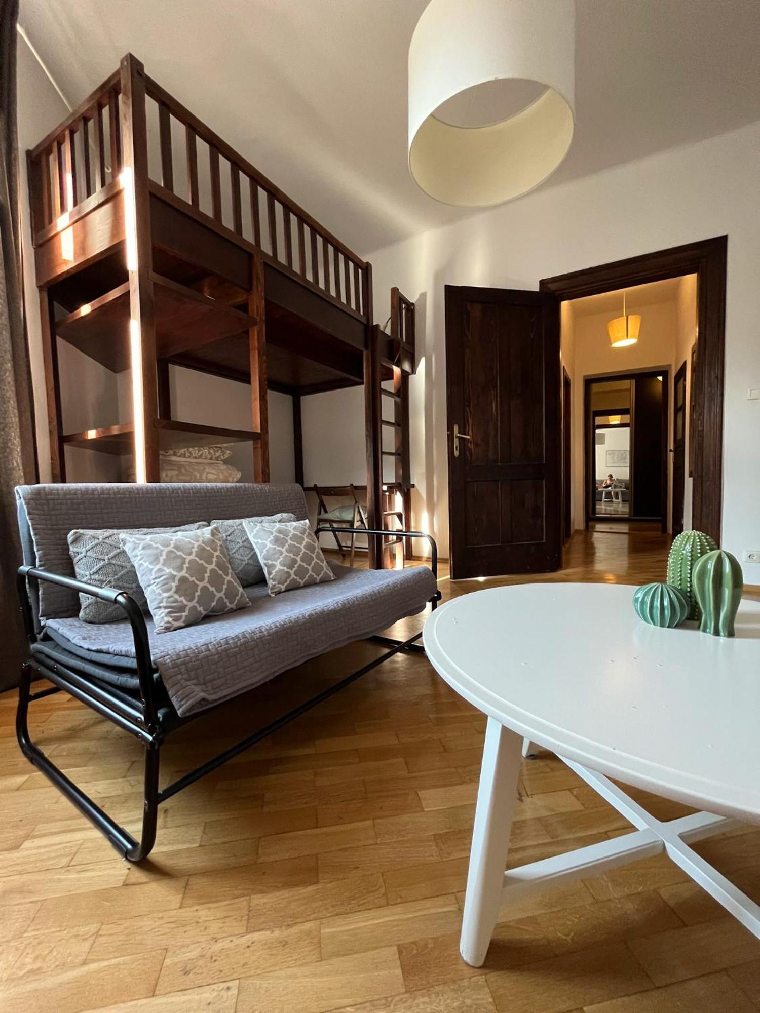 Downtown Apartment B Cracovia Exterior foto